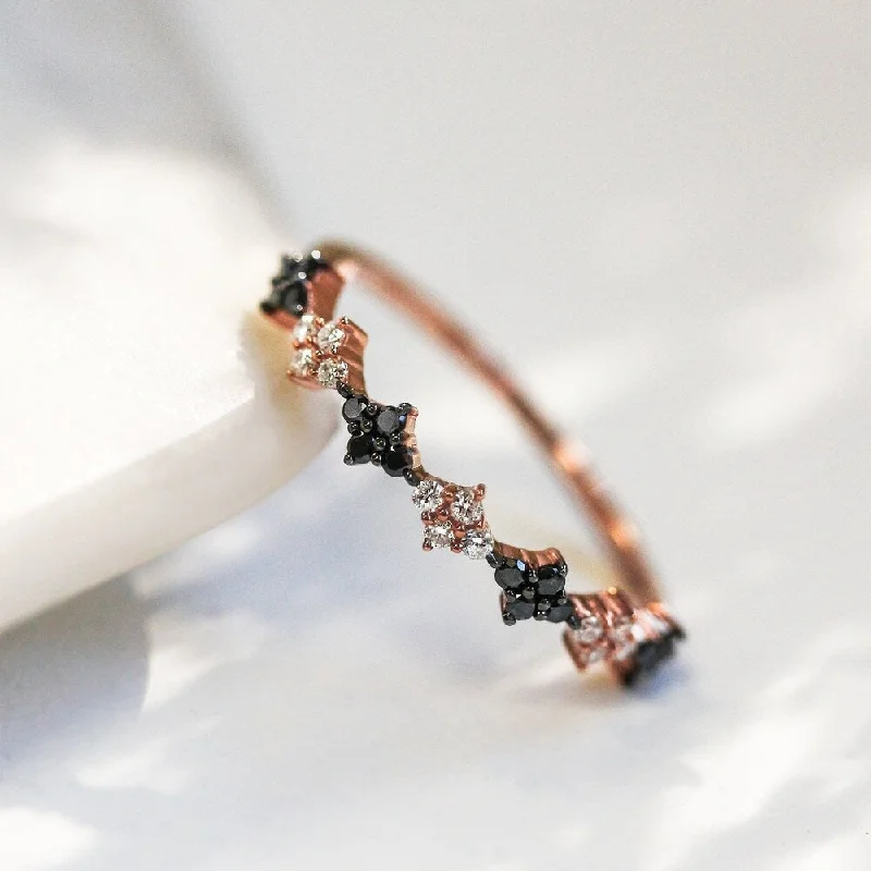 Fluid ring-Annello by Kobelli 10k Rose Gold 1/6ct TDW Alternating Black and White Diamond Cluster Rose Gold Ring