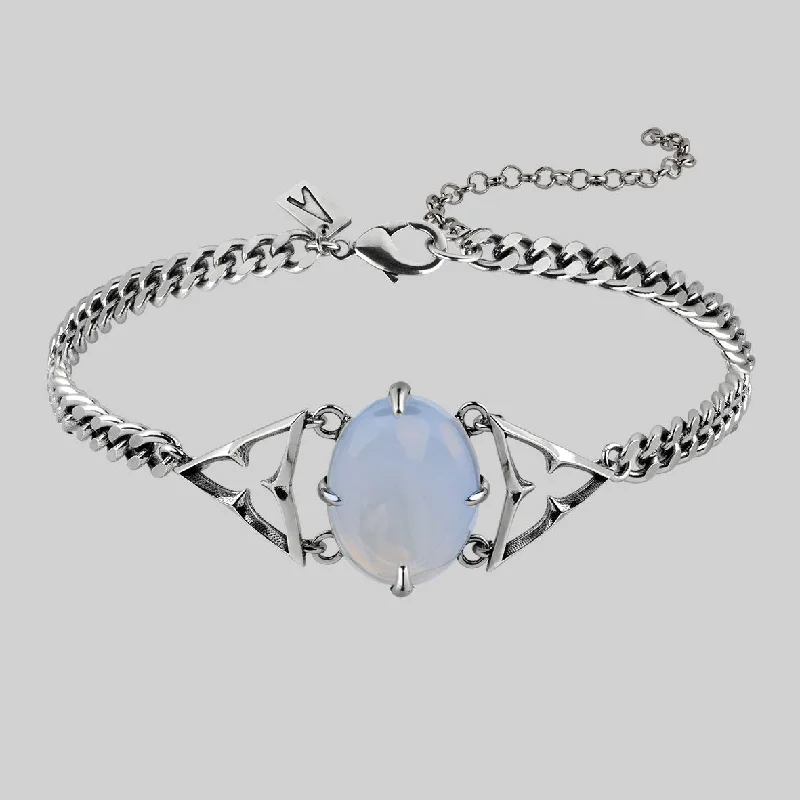 Reed cluster necklace-CENTAURUS. Gothic Trefoil Opalite Choker - Silver