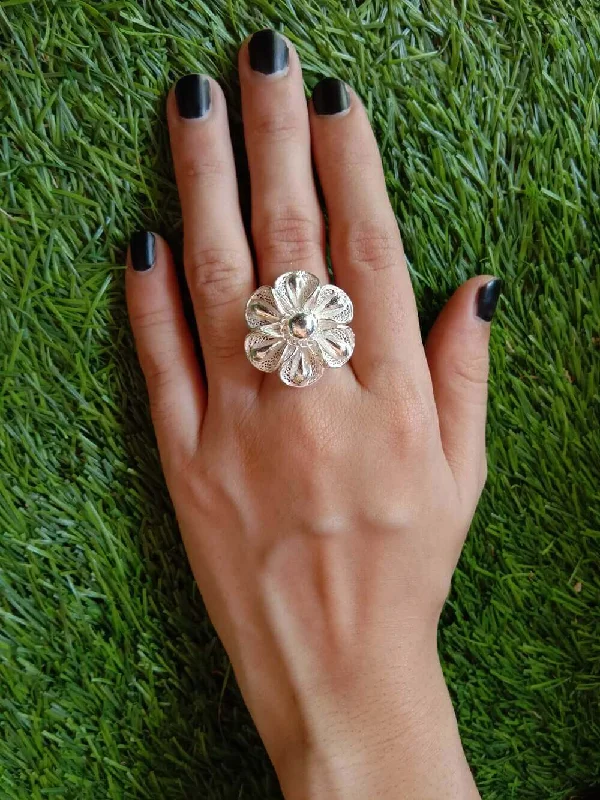 Linked knot ring-Floral Silver Ring