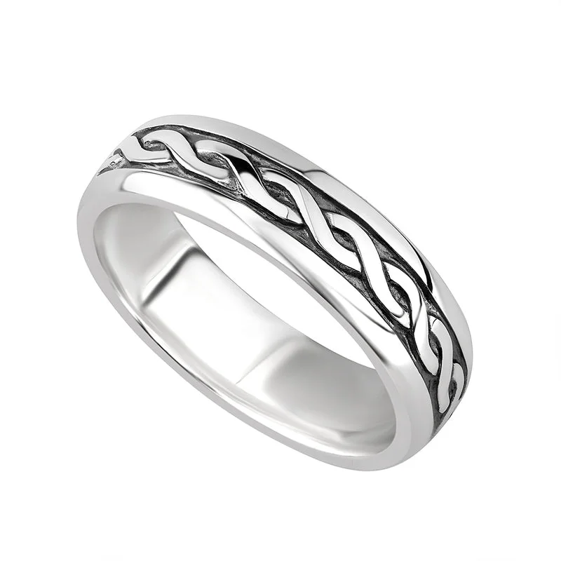 Crafted gold ring-Ladies Silver Celtic Ring